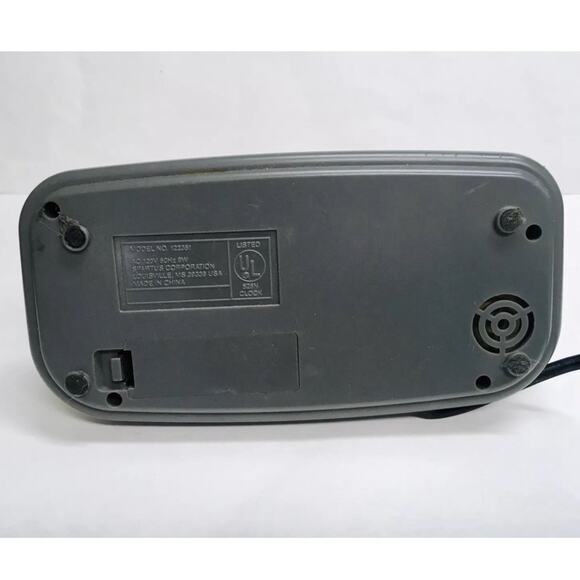 VINTAGE SPARTUS SNOOZER ALARM CLOCK - Picture 7 of 8